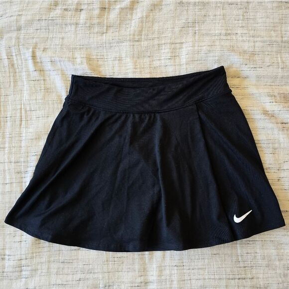NikeCourt Dri-FIT Victory Women's Flouncy Skirt - Small Tall - Picture 4 of 6